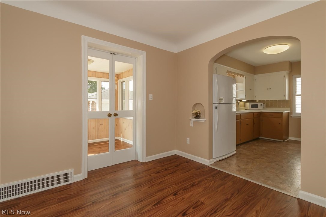 28408 Forest Road Willowick, OH 44095 - Photo 21 of 32