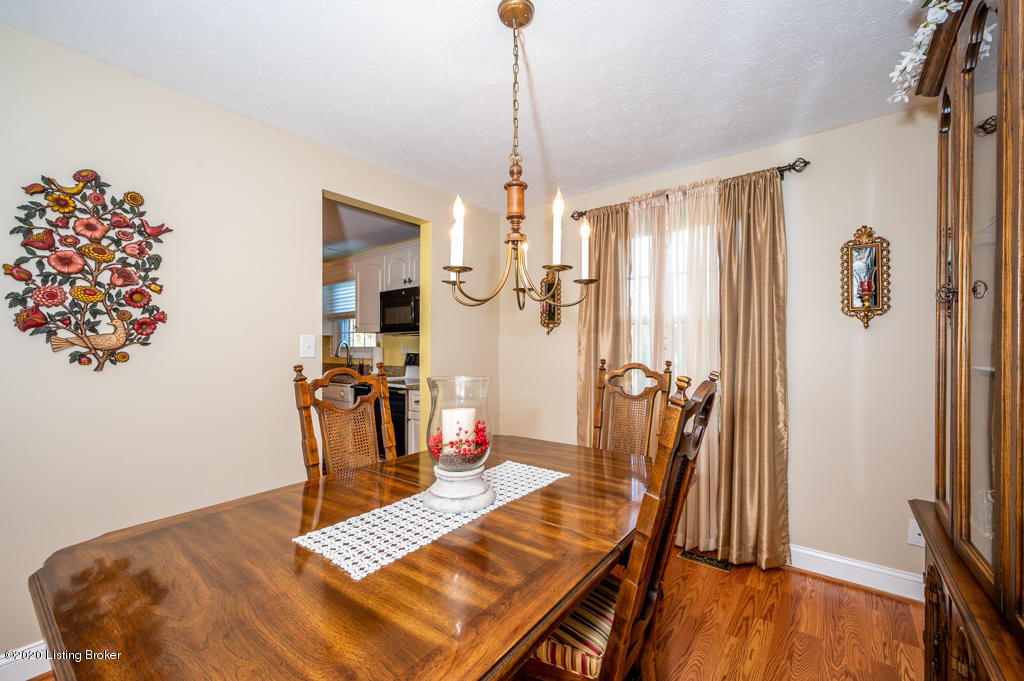 6509 Mandeville Road Louisville, KY 40228 - Photo 7 of 53 DN1_4268
