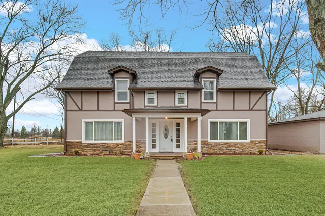 $350,000 | 975 North 250th Street East, Chesterton, IN 46304