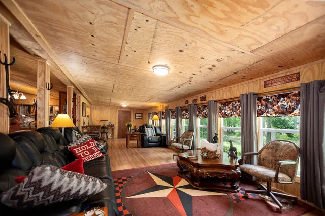 $249,995 | 441 County Road 1070, Jasper, TX 75951