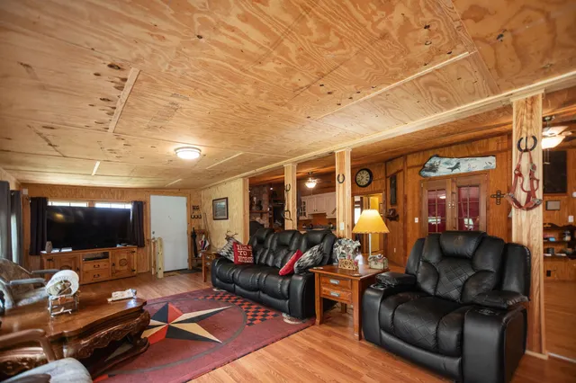 $249,995 | 441 County Road 1070, Jasper, TX 75951