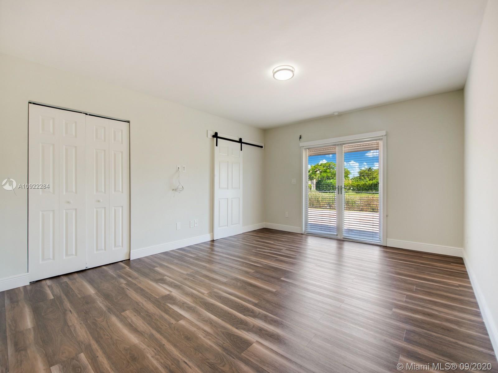 8005 Southwest 106th Street Miami, FL 33156 - Photo 14 of 20