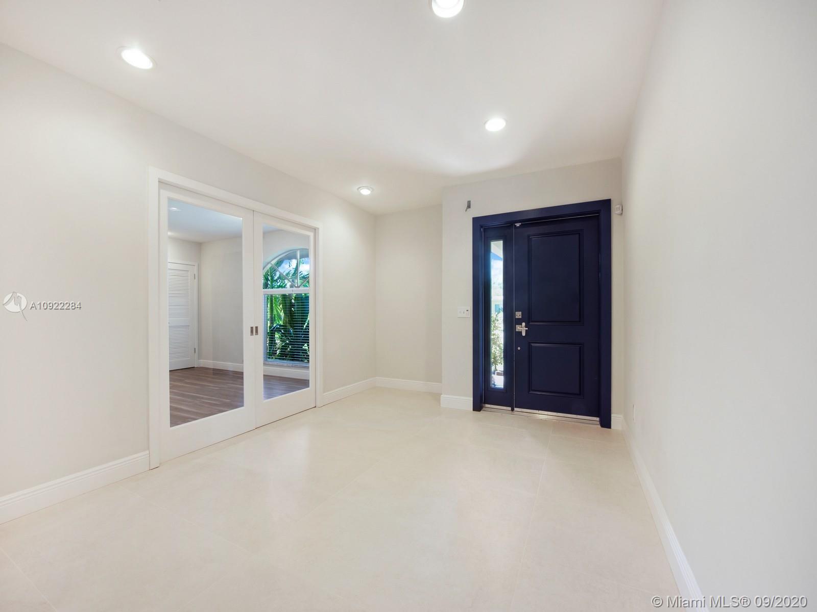 8005 Southwest 106th Street Miami, FL 33156 - Photo 3 of 20