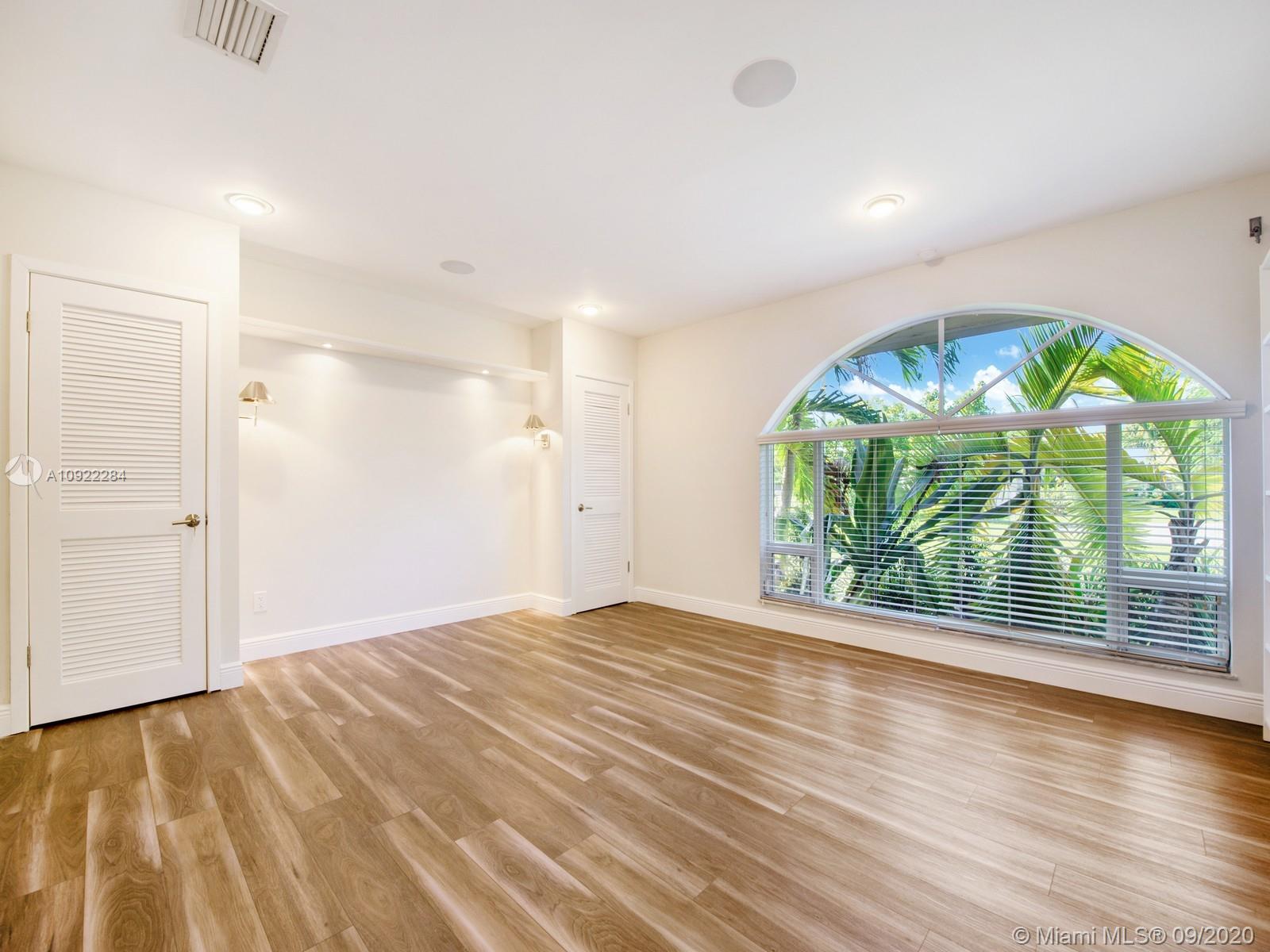 8005 Southwest 106th Street Miami, FL 33156 - Photo 4 of 20