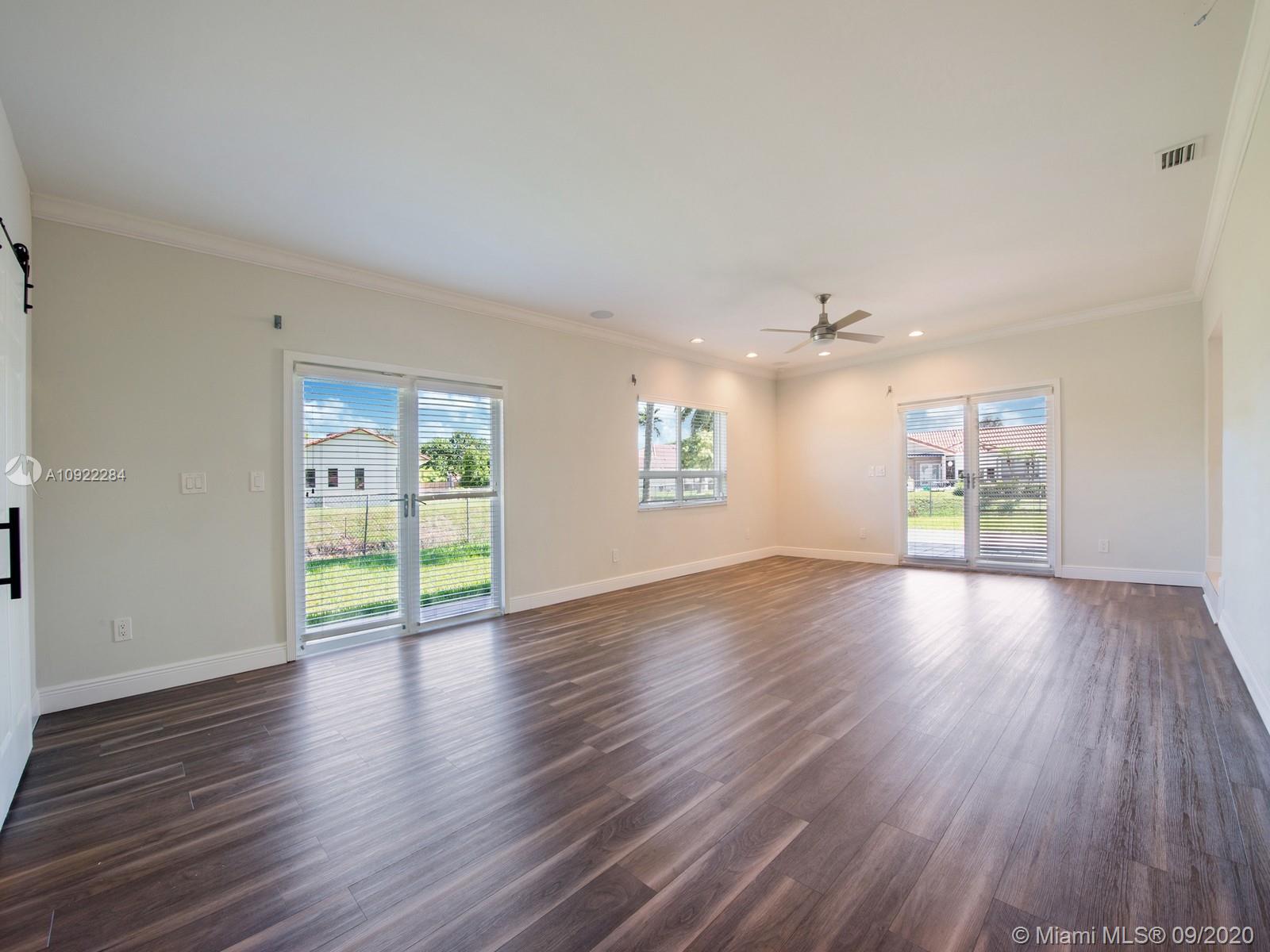 8005 Southwest 106th Street Miami, FL 33156 - Photo 5 of 20