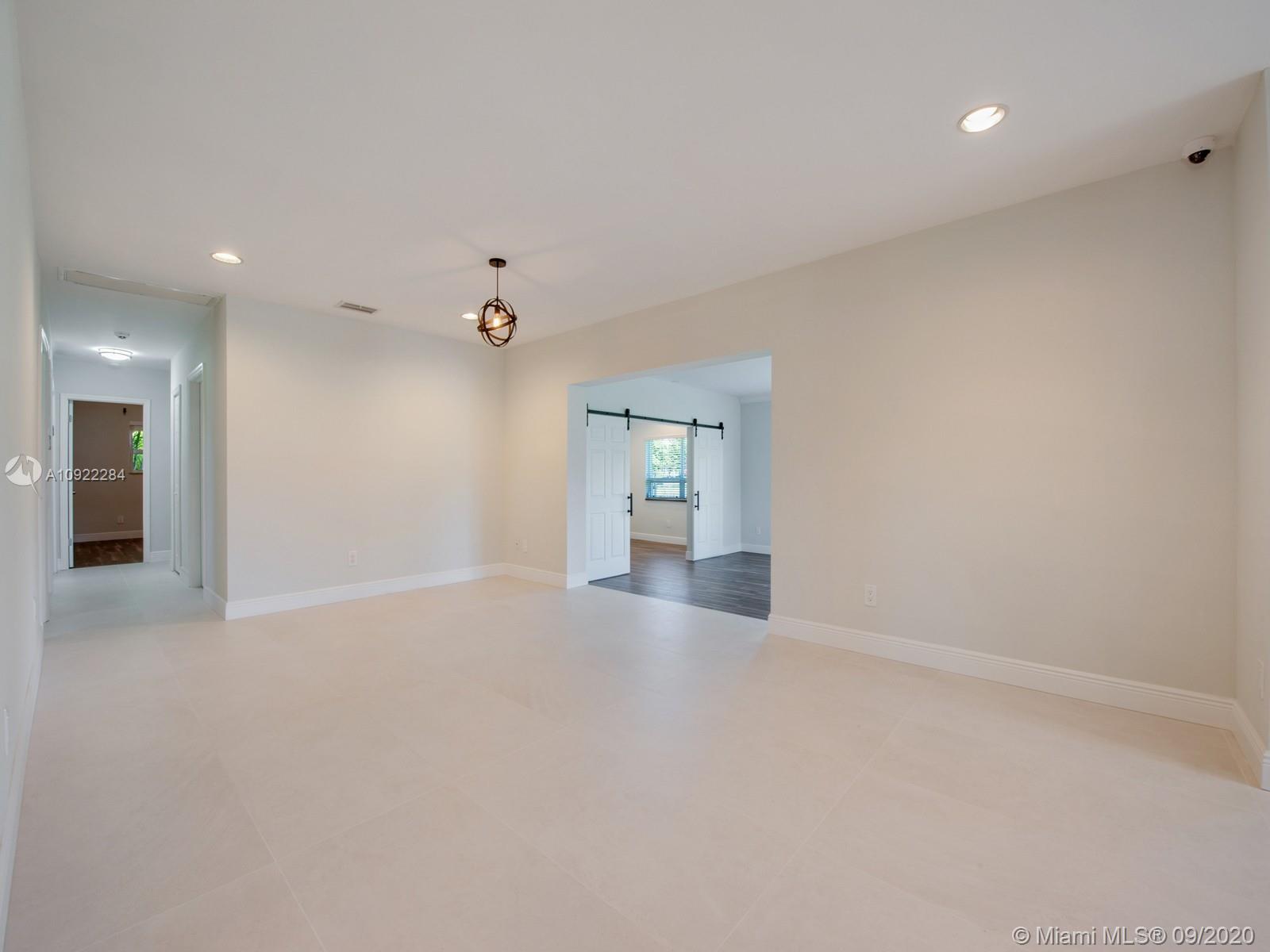 8005 Southwest 106th Street Miami, FL 33156 - Photo 9 of 20