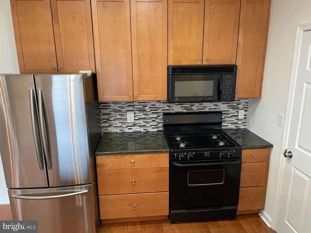 $1,850 | 19627 Galway Bay Circle, Unit 401, Germantown, MD 20874