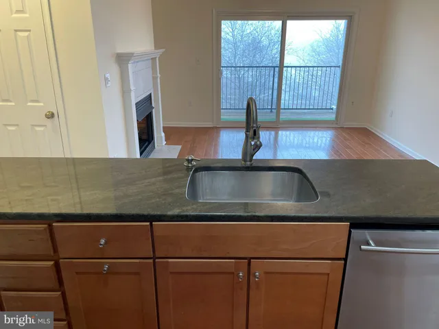 $1,850 | 19627 Galway Bay Circle, Unit 401, Germantown, MD 20874