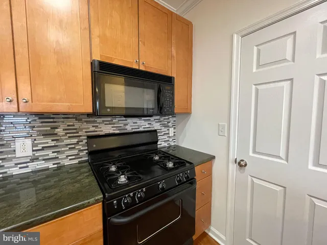 $1,850 | 19627 Galway Bay Circle, Unit 401, Germantown, MD 20874