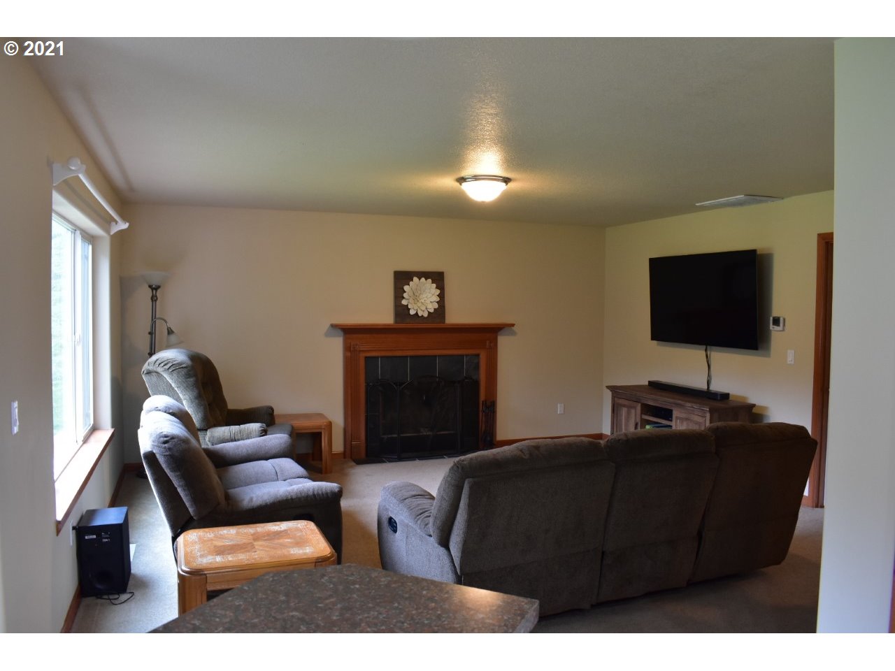 65671 Meissner Road Deer Island, OR 97054 - Photo 6 of 28 Gallery Image 6