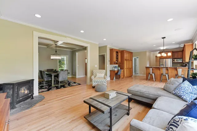 $875,000 | 5230 Rebecca Park Trail, Greenfield, MN 55357