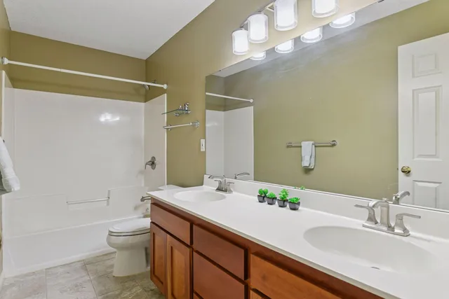 $875,000 | 5230 Rebecca Park Trail, Greenfield, MN 55357