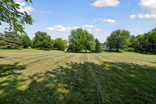 $875,000 | 5230 Rebecca Park Trail, Greenfield, MN 55357