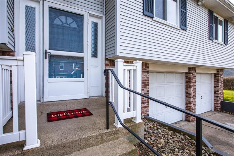 98 Fairfax Road Pittsburgh, PA 15221 - Photo 2 of 22 Gallery Image 2