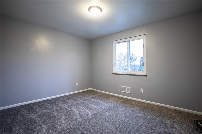 98 Fairfax Road Pittsburgh, PA 15221 - Photo 14 of 22 Gallery Image 14