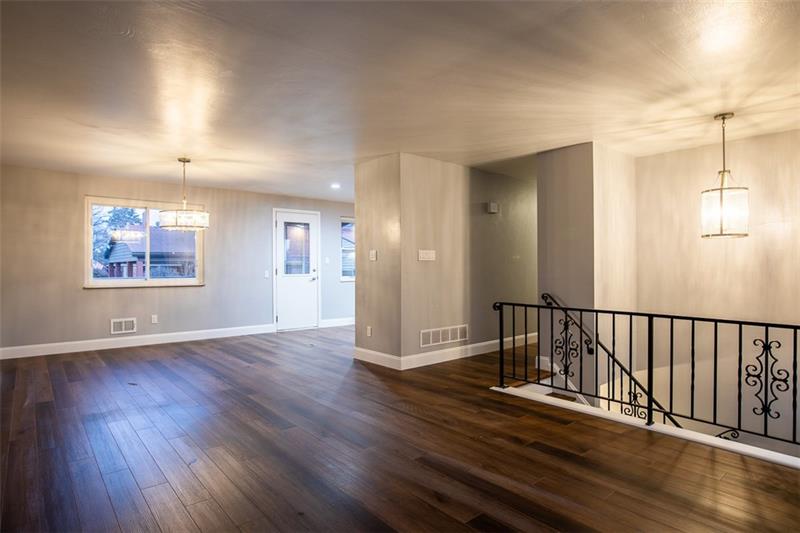 98 Fairfax Road Pittsburgh, PA 15221 - Photo 3 of 22 Gallery Image 3