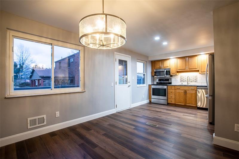 98 Fairfax Road Pittsburgh, PA 15221 - Photo 5 of 22 Gallery Image 5