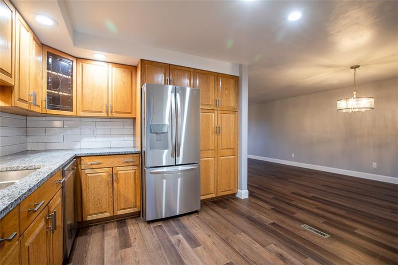 98 Fairfax Road Pittsburgh, PA 15221 - Photo 8 of 22 Gallery Image 8