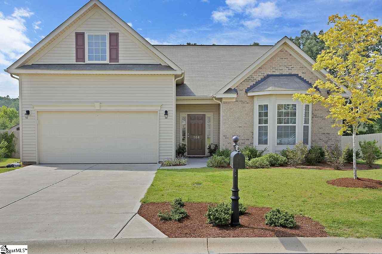 104 Amherst Way Easley, SC 29642 - Photo 1 of 20 Gallery Image 1