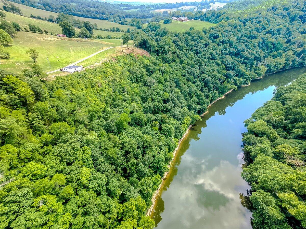 1285 Shadrick Ferry Road Frankfort, KY 40601 - Photo 25 of 35 23-3-7