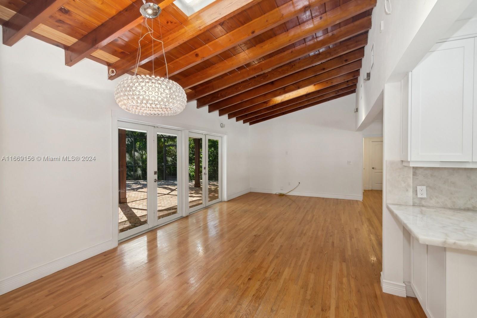 4103 Anderson Road Coral Gables, FL 33146 - Photo 8 of 26 Gallery Image 8