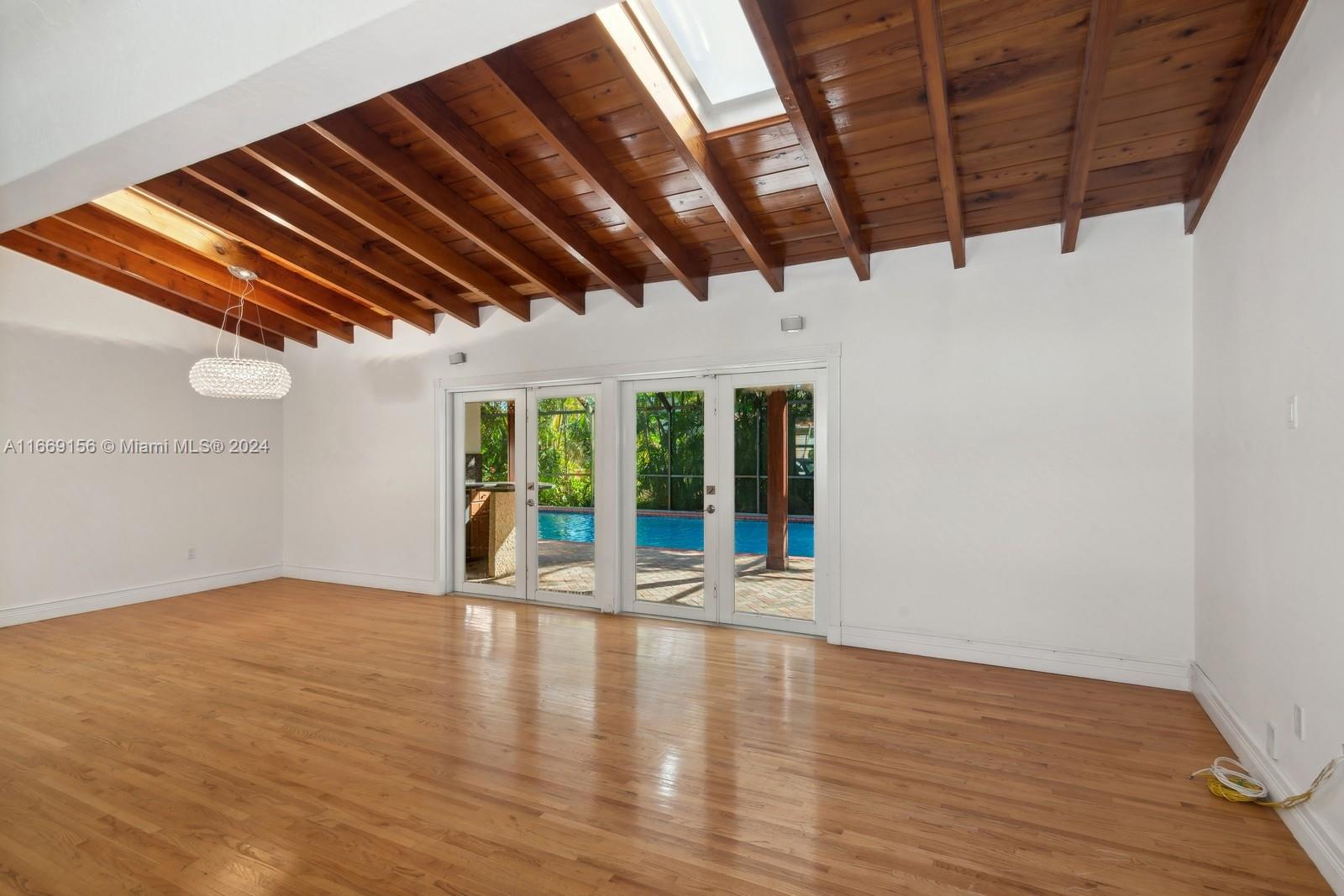4103 Anderson Road Coral Gables, FL 33146 - Photo 9 of 26 Gallery Image 9