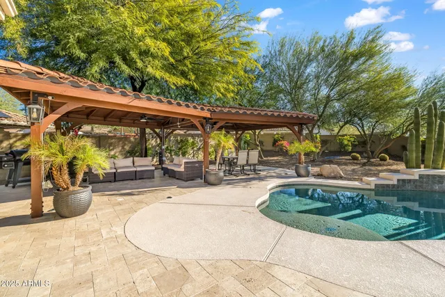 $675,000 | 39517 North Noble Hawk Court, Phoenix, AZ 85086