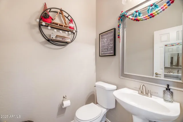 $675,000 | 39517 North Noble Hawk Court, Phoenix, AZ 85086