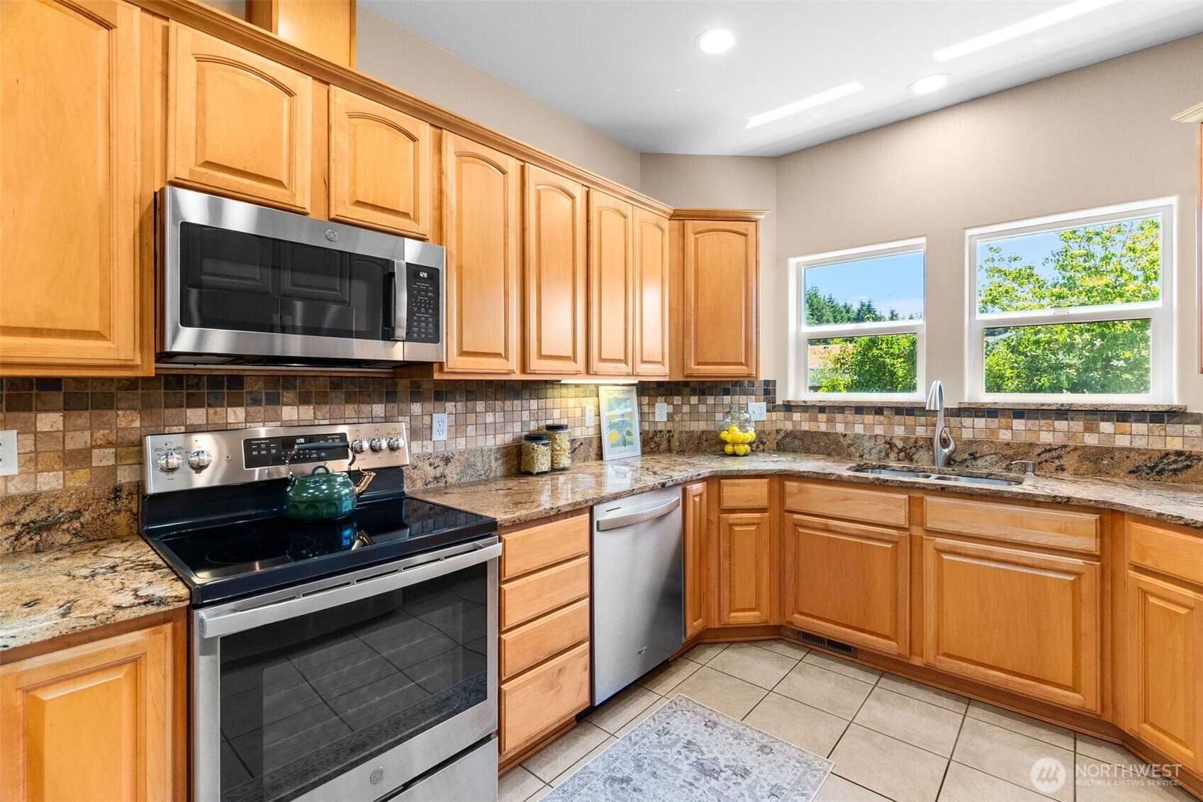 18442 Apricot Street Southwest Rochester, WA 98579 - Photo 17 of 36