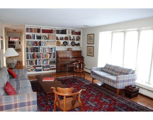 11 Constitution Road Lexington, MA 02421 - Photo 10 of 19