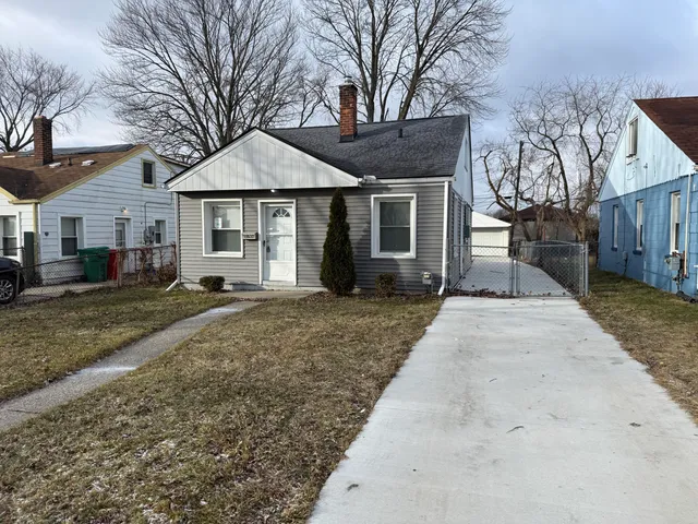 $155,000 | 22765 Rosalind Avenue, Eastpointe, MI 48021