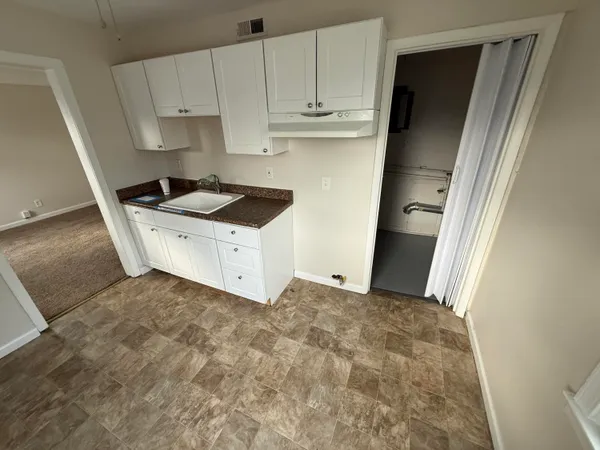 $152,500 | 22765 Rosalind Avenue, Eastpointe, MI 48021