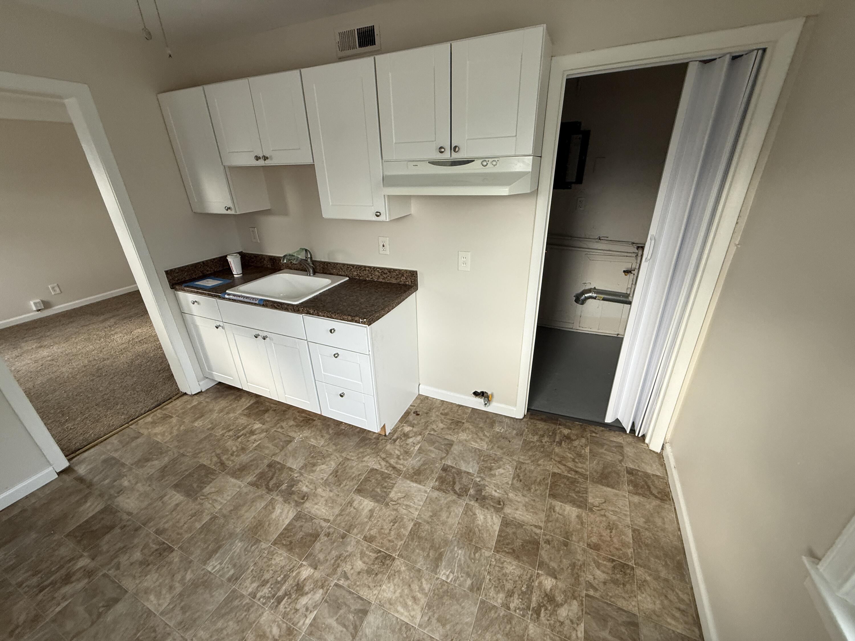 22765 Rosalind Avenue Eastpointe, MI 48021 - Photo 13 of 15 IMG_1460