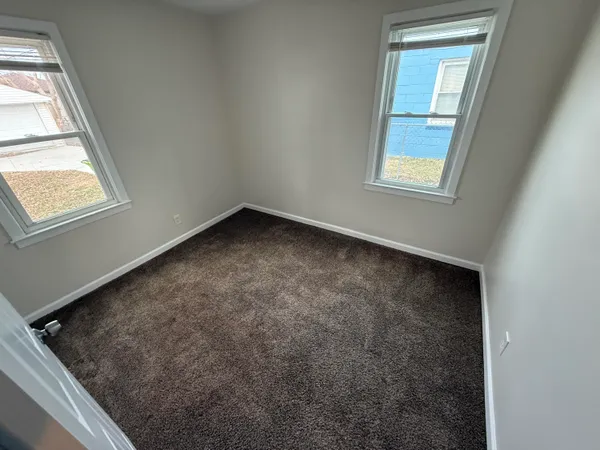 $152,500 | 22765 Rosalind Avenue, Eastpointe, MI 48021