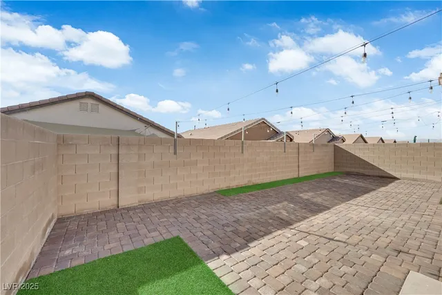 $2,283 | 6491 Abbeville River Court, Las Vegas, NV 89122