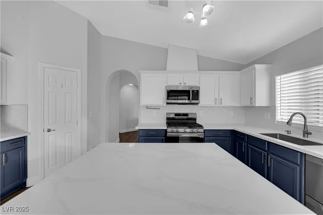 $2,283 | 6491 Abbeville River Court, Las Vegas, NV 89122