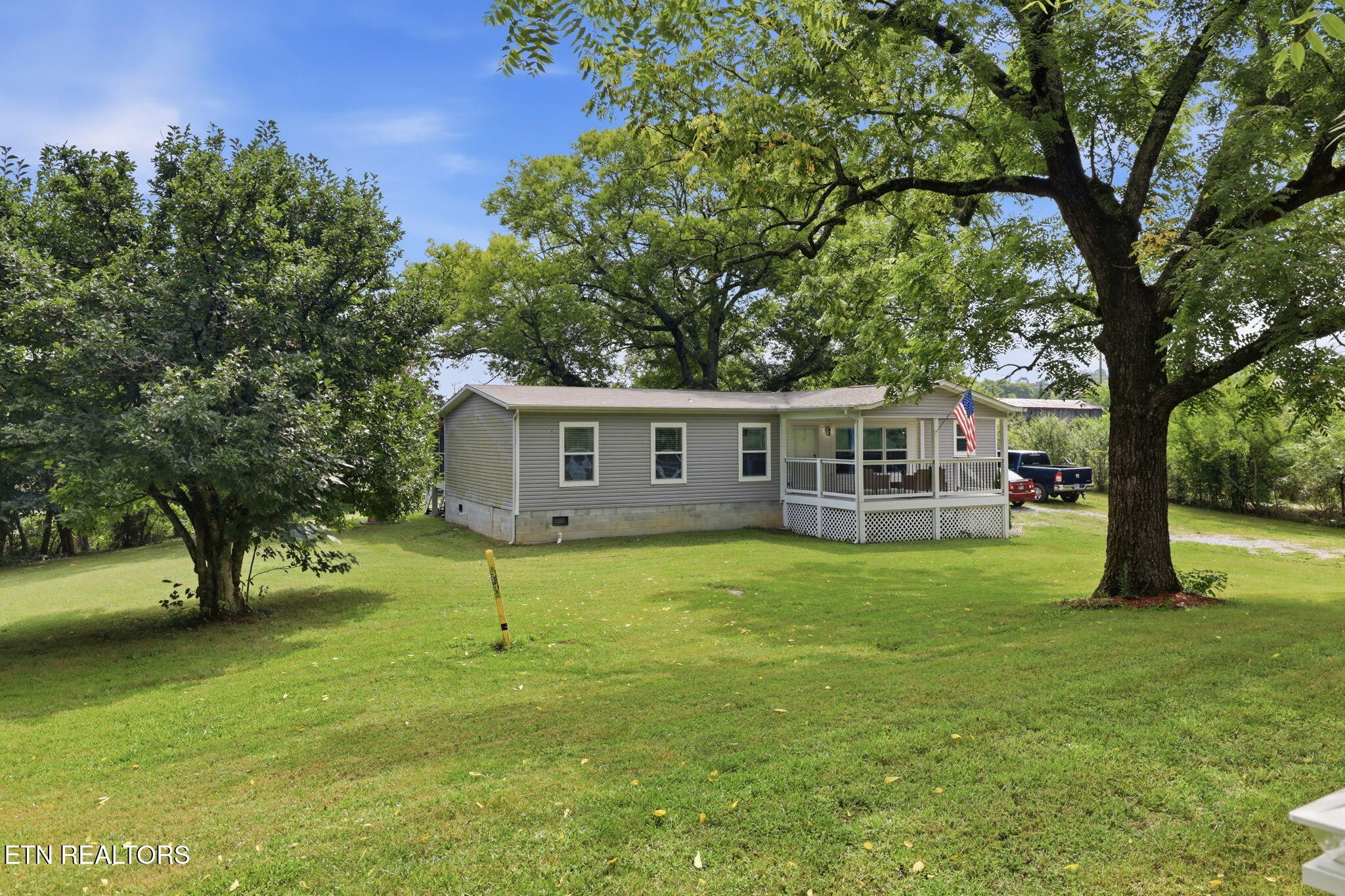 701 Watson Road Loudon, TN 37774 - Photo 3 of 44 Gallery Image 3