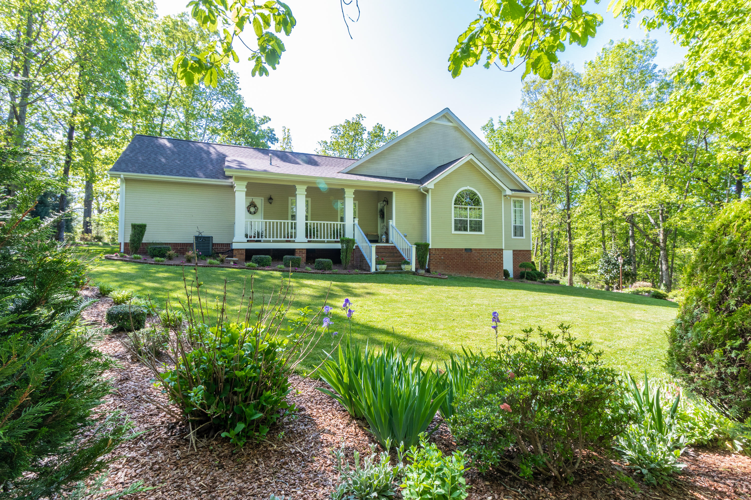 454 Ken Visage Road LaFayette, GA 30728 - Photo 32 of 42 Left Side of House