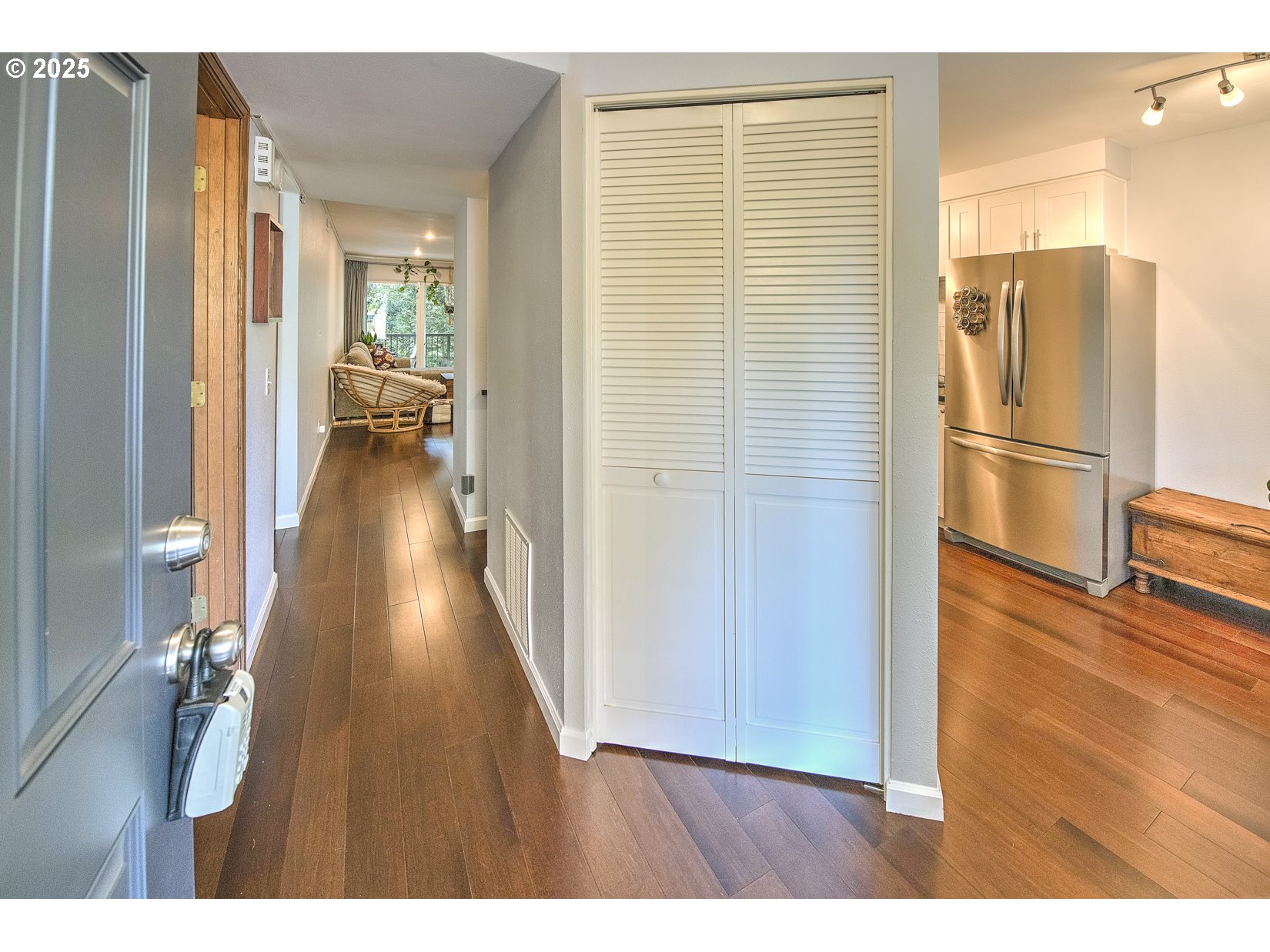 5109 Southwest Oleson Road Portland, OR 97225 - Photo 8 of 39 Gallery Image 8