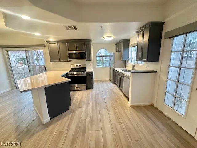 $1,895 | 2925 Wigwam Parkway, Unit 911, Henderson, NV 89074