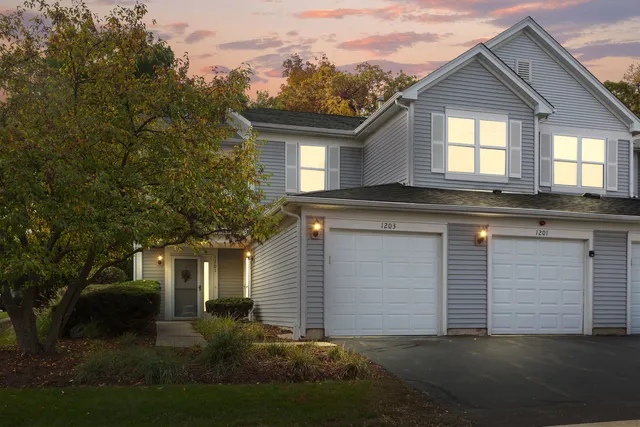 front view of house with a yard
