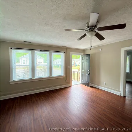 $950 | 216 Sedberry Street, Fayetteville, NC 28305