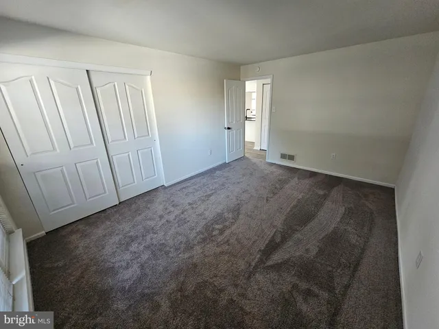 $305,000 | 401 Foxcroft Circle, Unit CONDO 401, Royersford, PA 19468