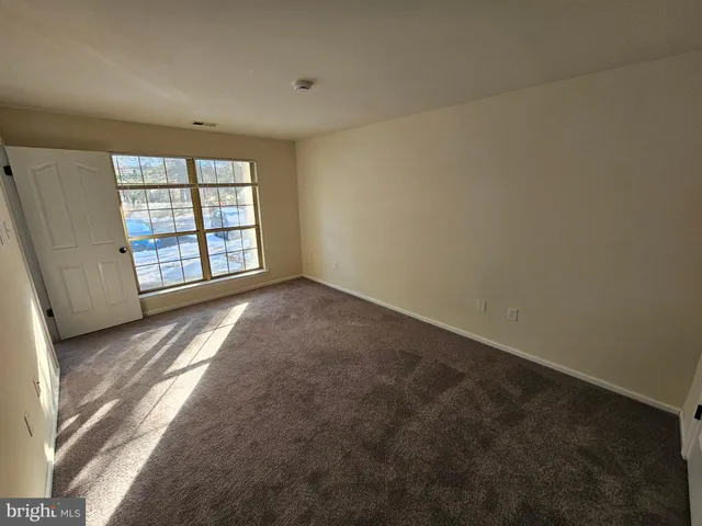 $305,000 | 401 Foxcroft Circle, Unit CONDO 401, Royersford, PA 19468