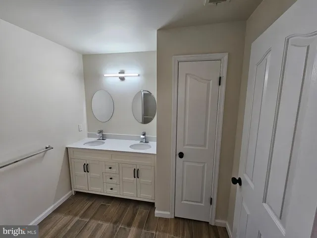 $305,000 | 401 Foxcroft Circle, Unit CONDO 401, Royersford, PA 19468