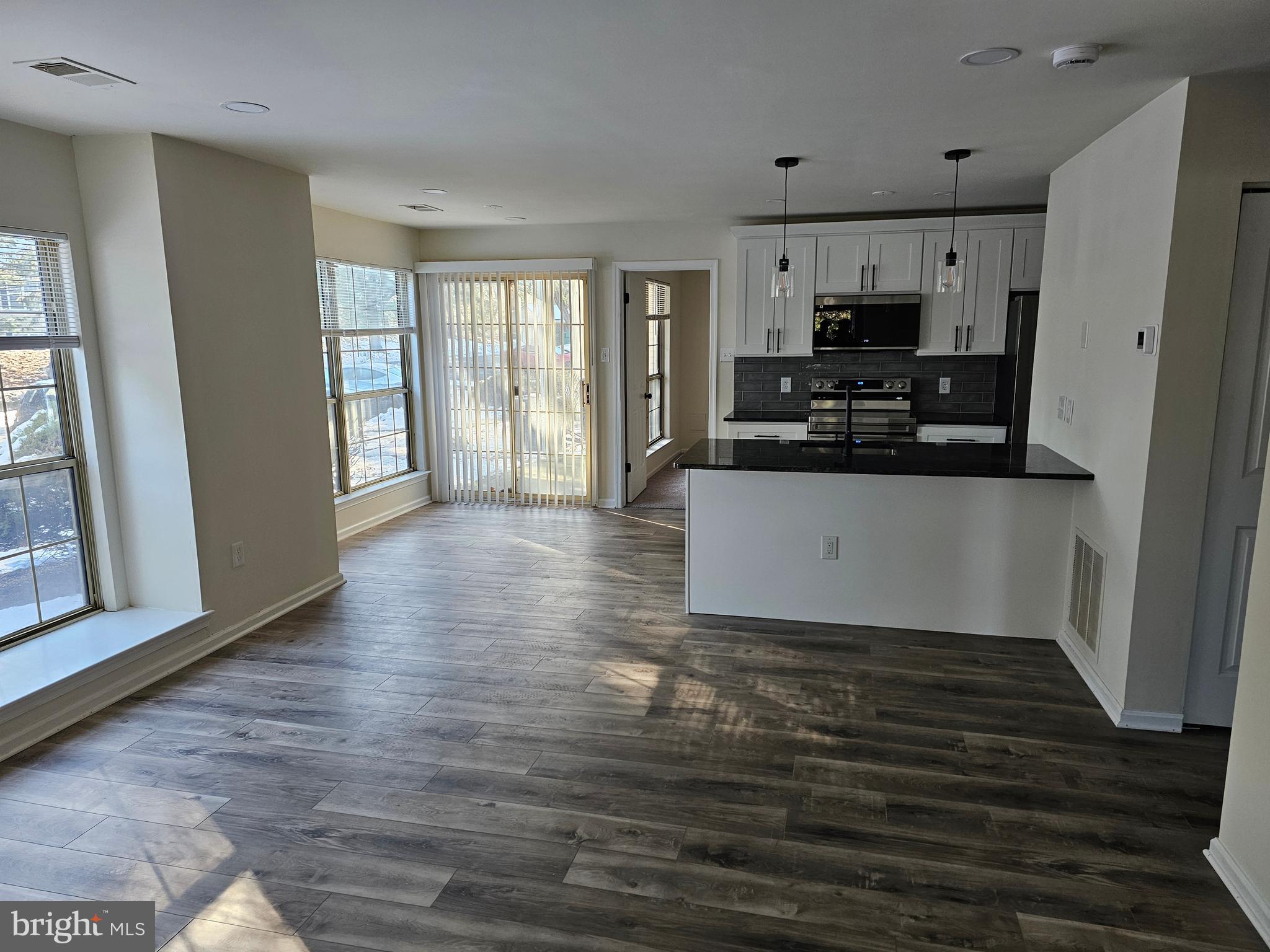 401 Foxcroft Circle, Unit CONDO 401 Royersford, PA 19468 - Photo 3 of 22