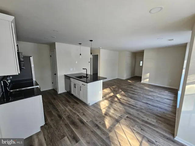 $305,000 | 401 Foxcroft Circle, Unit CONDO 401, Royersford, PA 19468