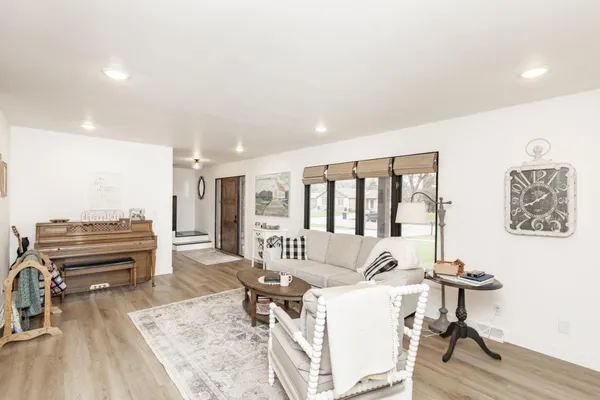 $625,000 | 3701 Fairway Road North, Fargo, ND 58102