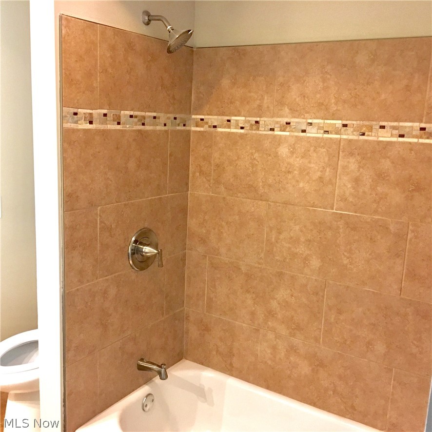 745 Rokeby Road Eastlake, OH 44095 - Photo 29 of 35 Gallery Image 29