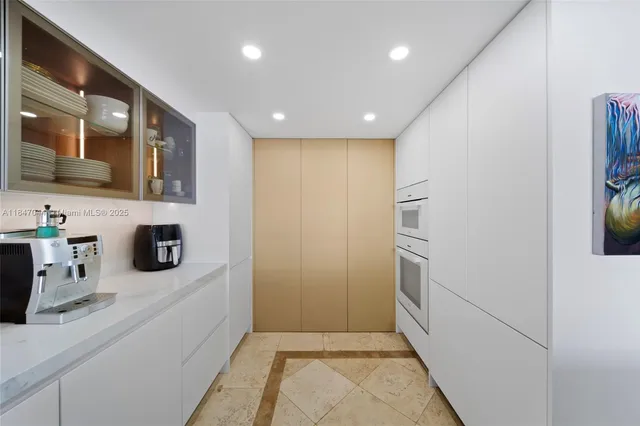 $1,725,000 | 3 Grove Isle Drive, Unit C1804, Miami, FL 33133